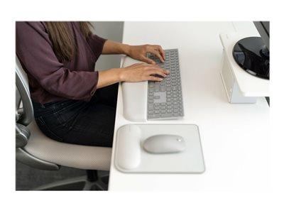 Kensington ErgoSoft Mousepad with Wrist Rest For Standard Mouse Grey